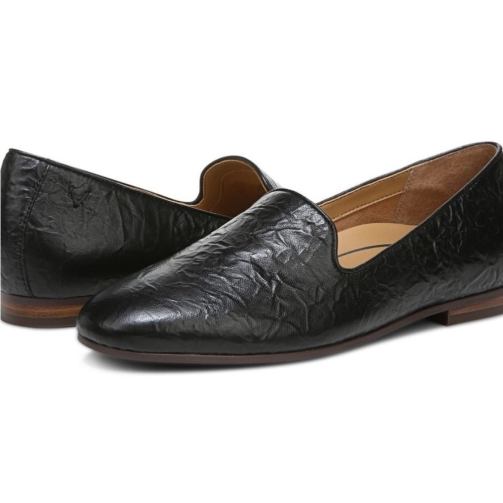 VIONIC Willa Womens Cute Orthopedic Slip On Black Leather Flats Size 7.5